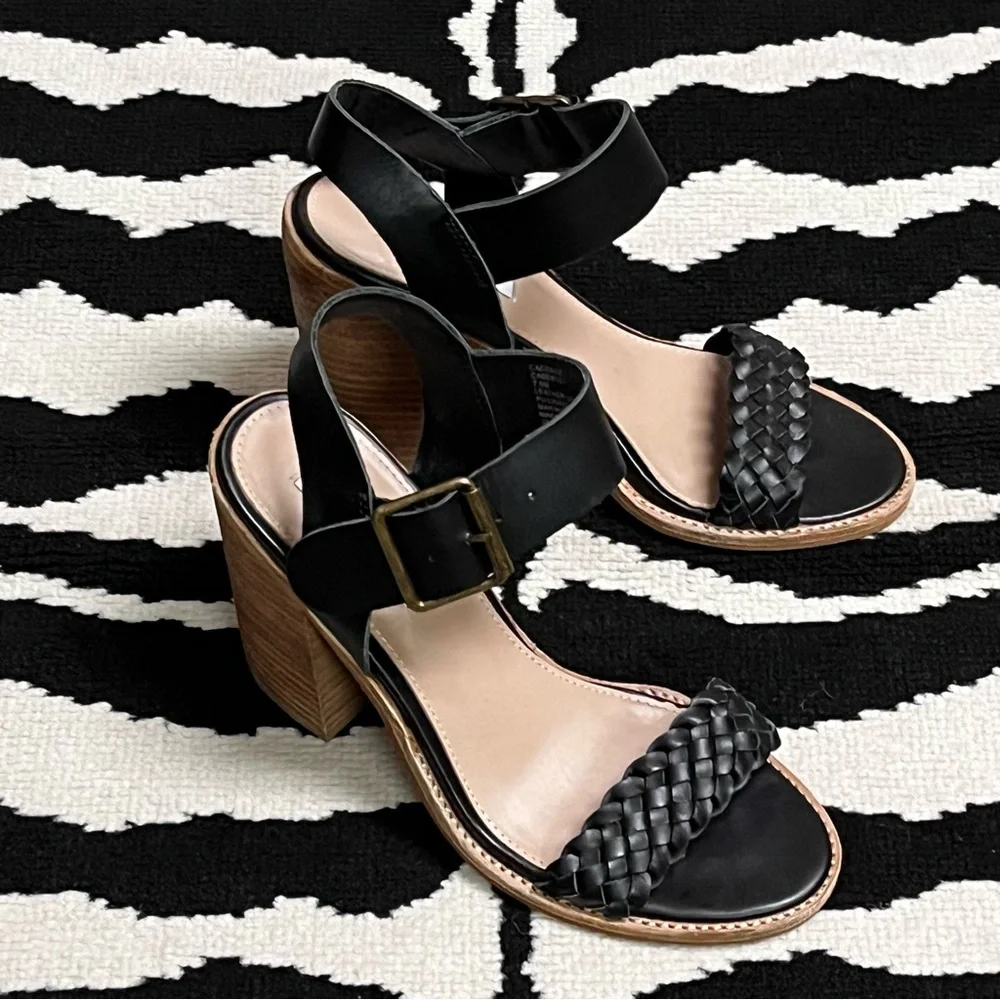 Steve Madden Cadence Black Heeled Sandals Size 7.5 - Picture 7 of 15